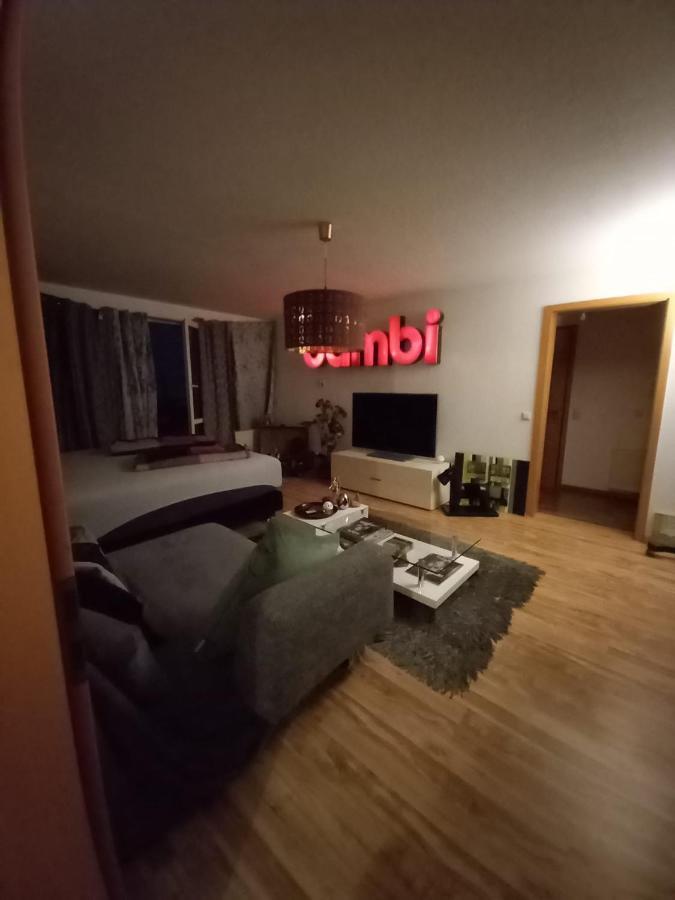 Tolle Private 2-Zimmer Wohnung Im Szene Bezirk Berlin-Friedrichshain Exterior foto